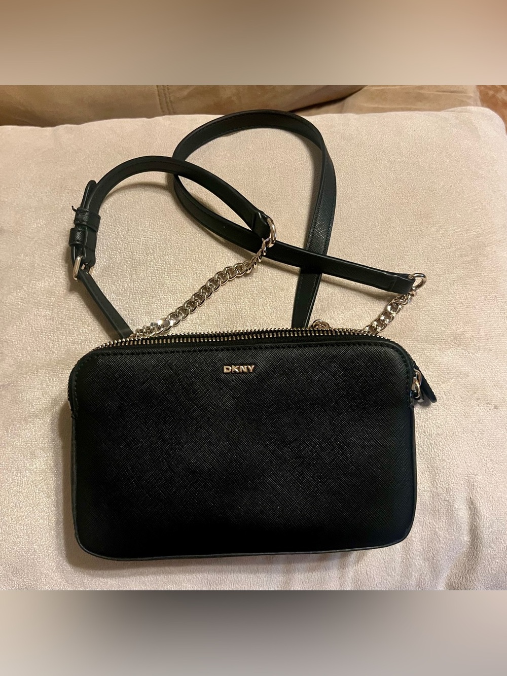 DKNY Black Saffiano Crossbody Bag Gold Chain Strap, Zip Closure, Inner Pockets